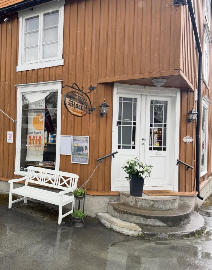 Her finner du oss i butikken