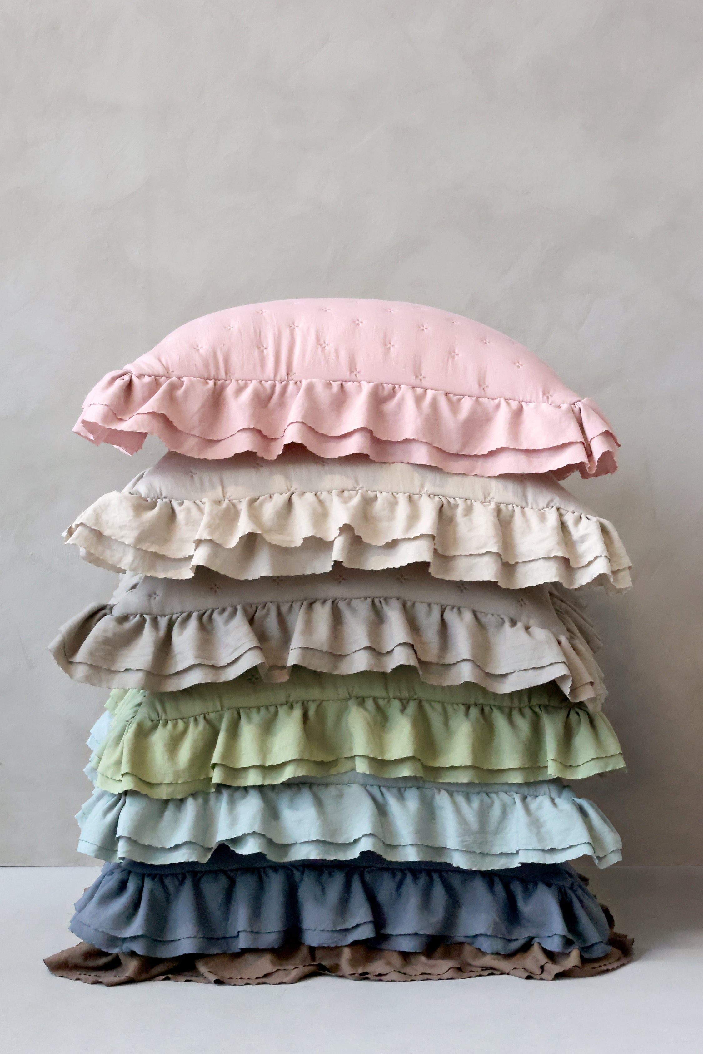 Aix Soft putetrekk med volangkant – opal