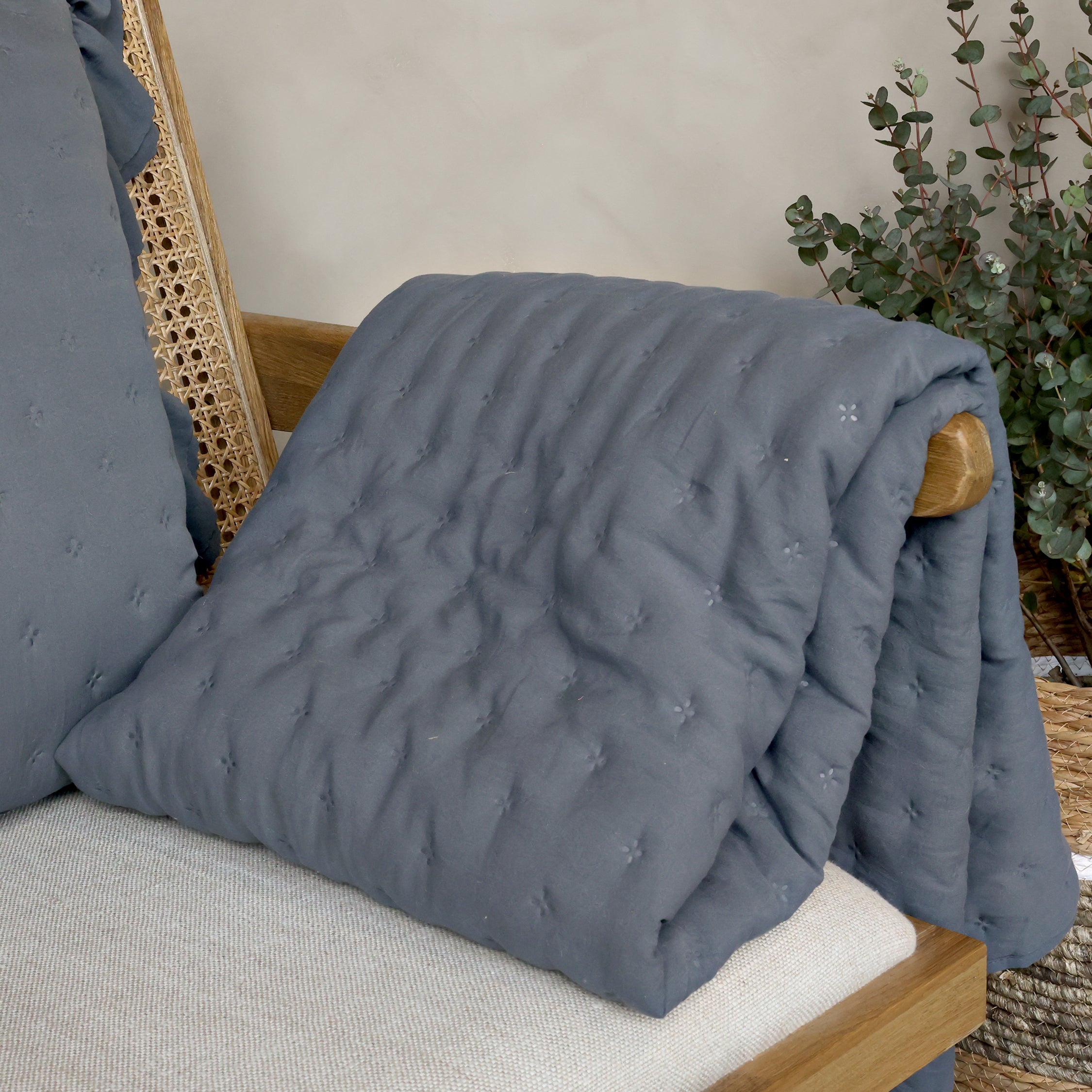 Aix Soft quilt Midnight