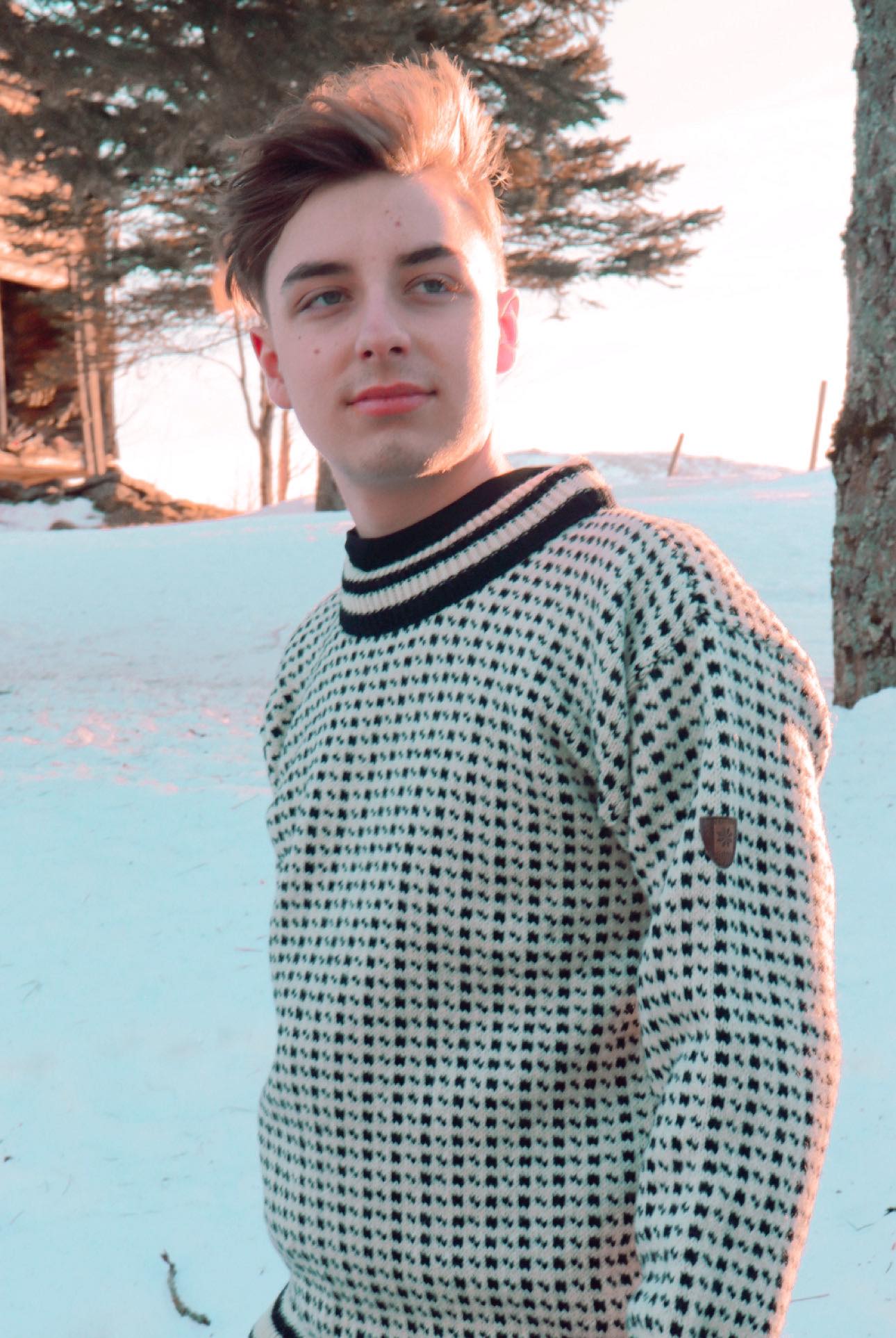 Islender genser hvit og sort 100% ull