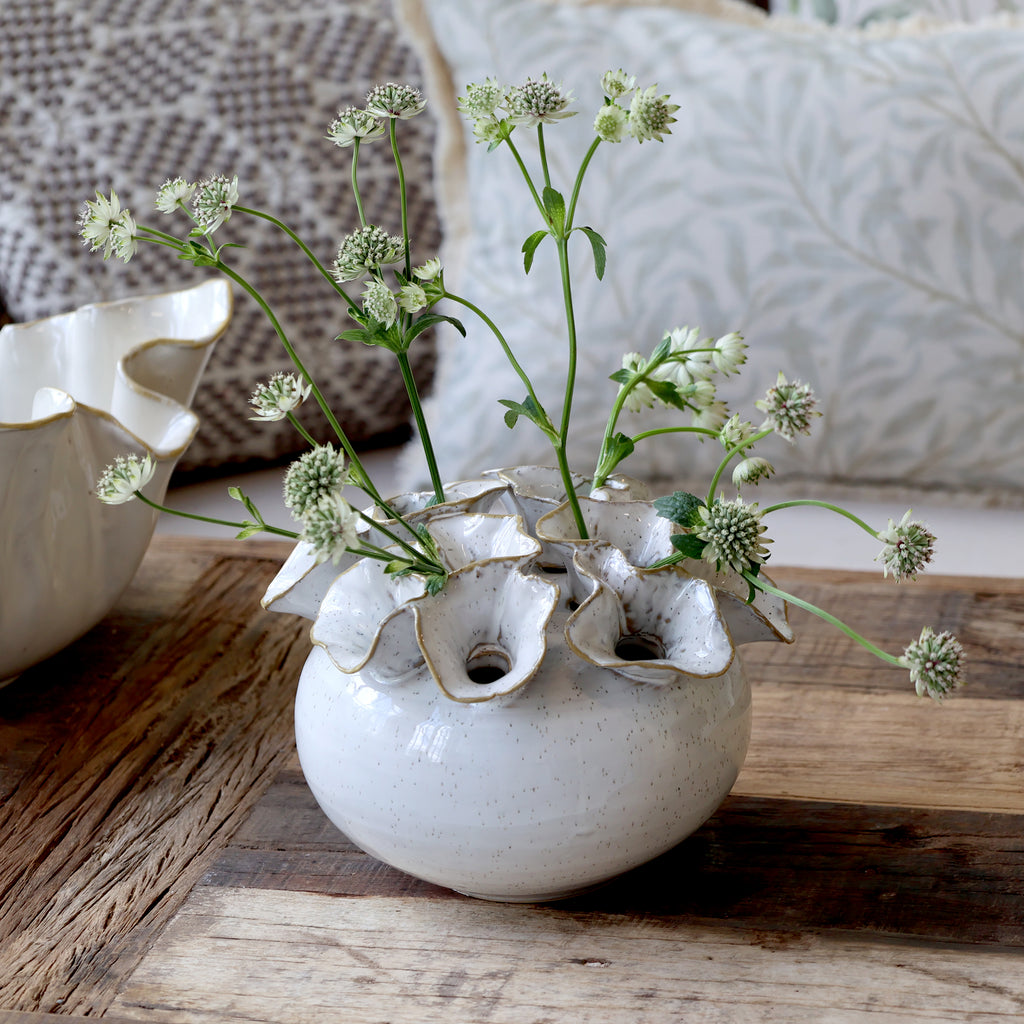 Vase m. 12 huller til blomster