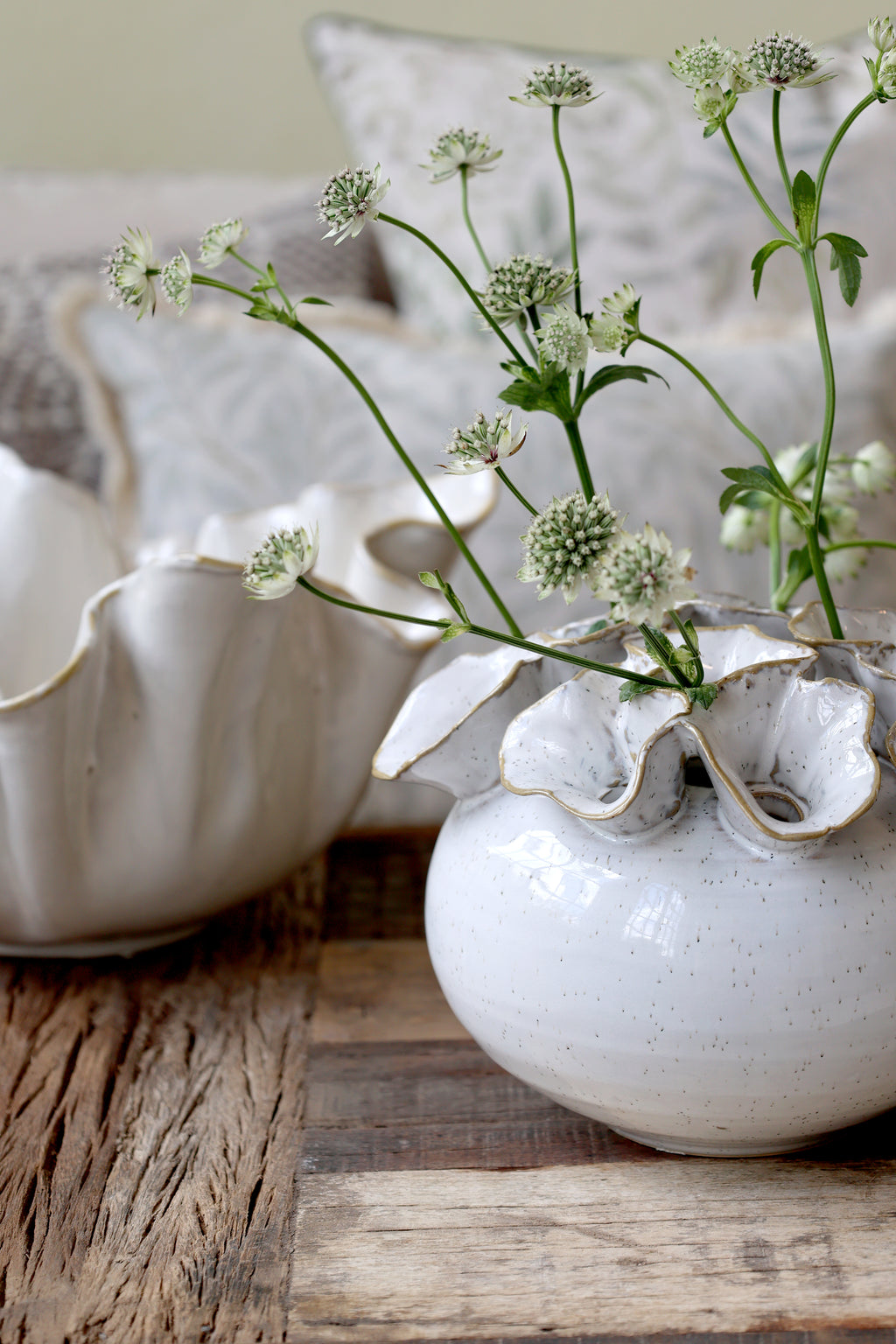 Vase m. 12 huller til blomster