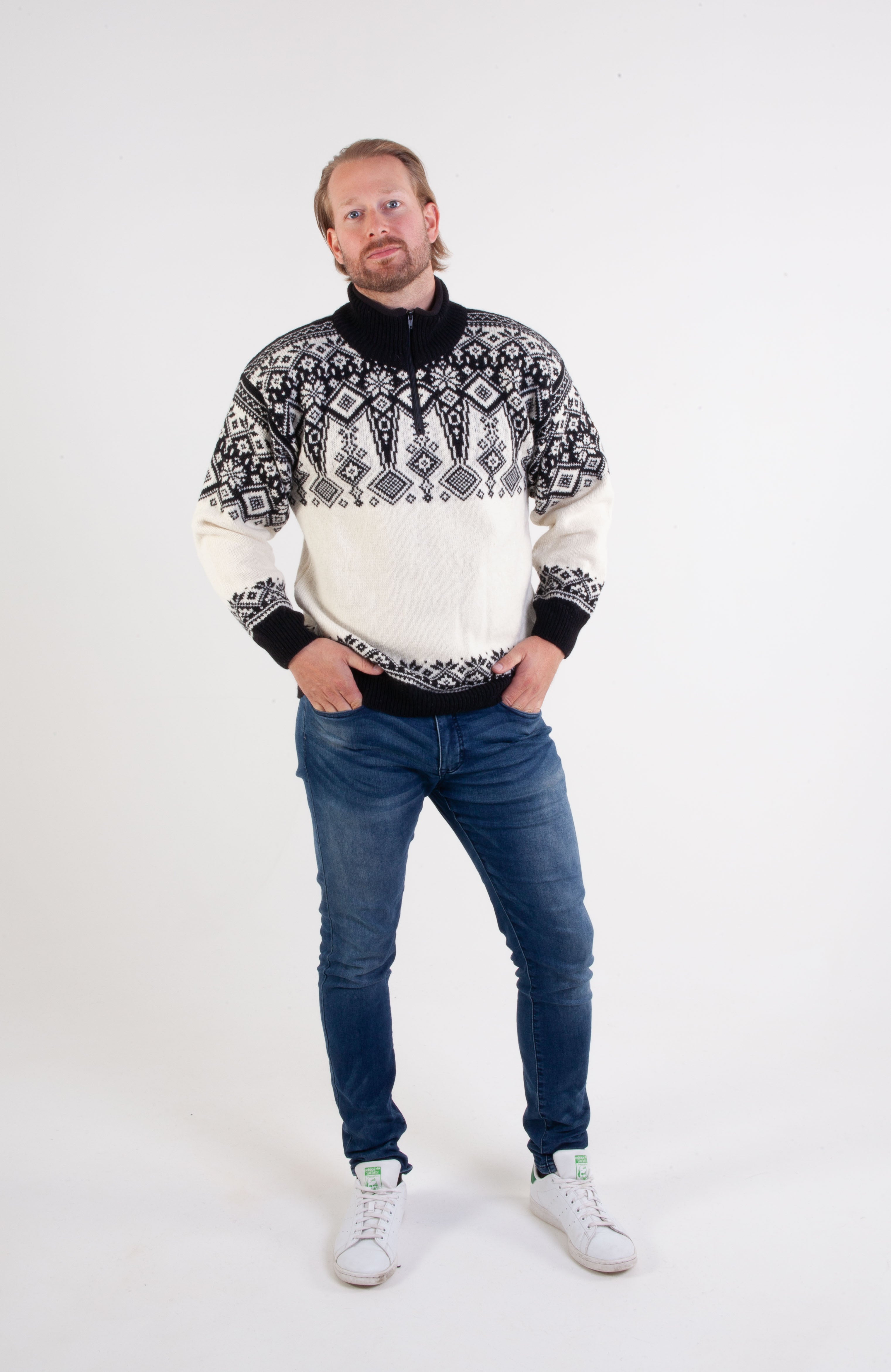 Hallingdal høy hals m/zip hvit/sort