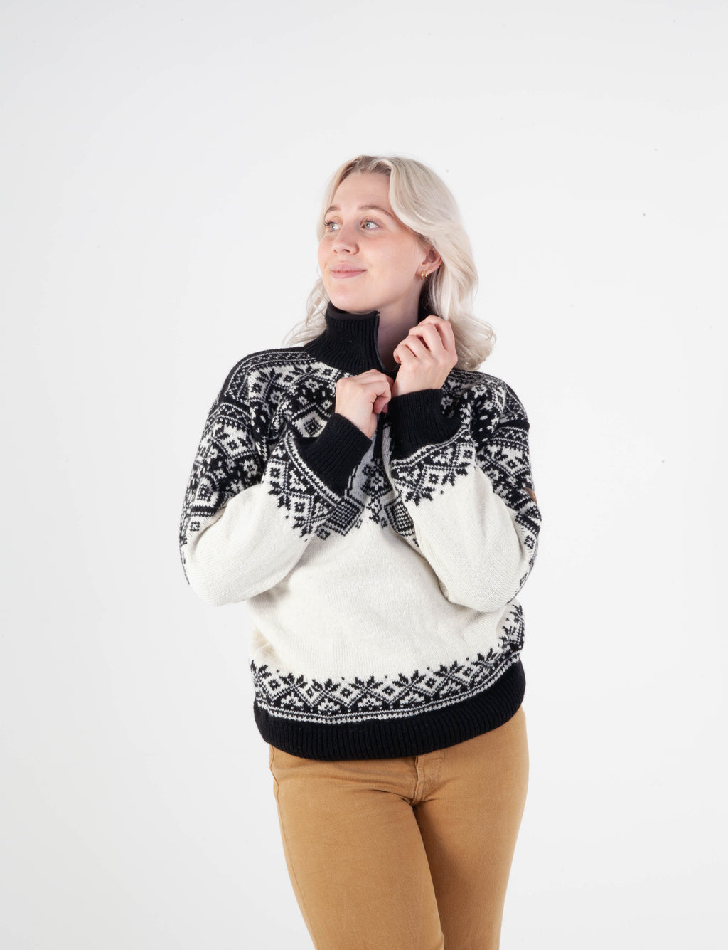 Hallingdal høy hals m/zip hvit/sort