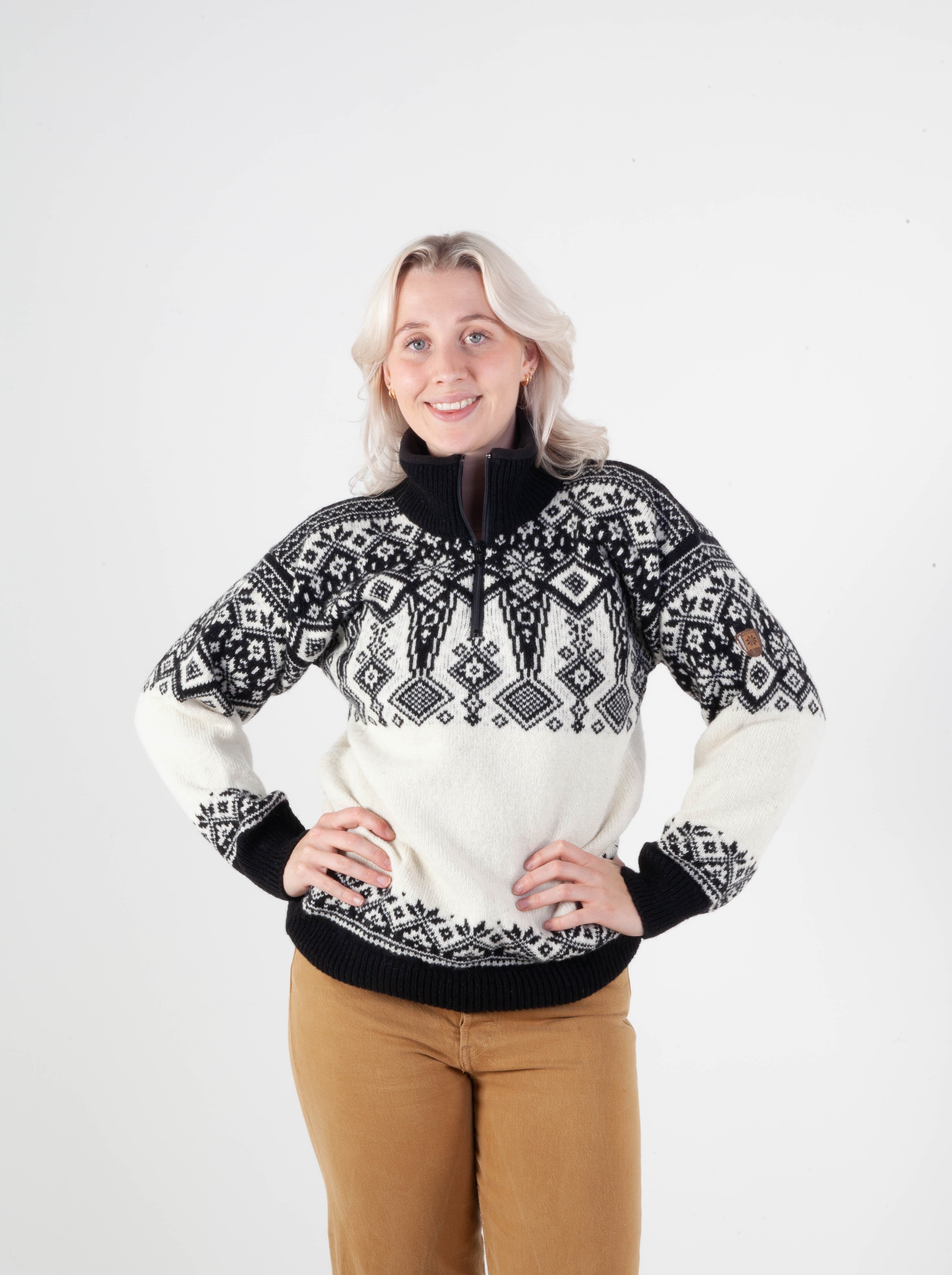 Hallingdal høy hals m/zip hvit/sort